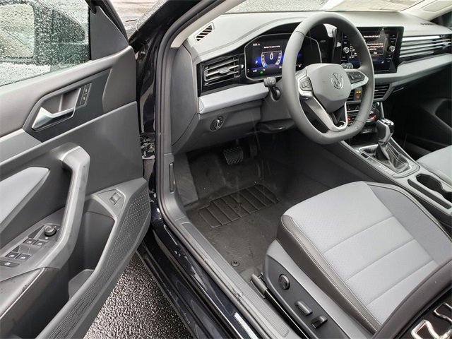 New 2026 Volkswagen Jetta SE image 6