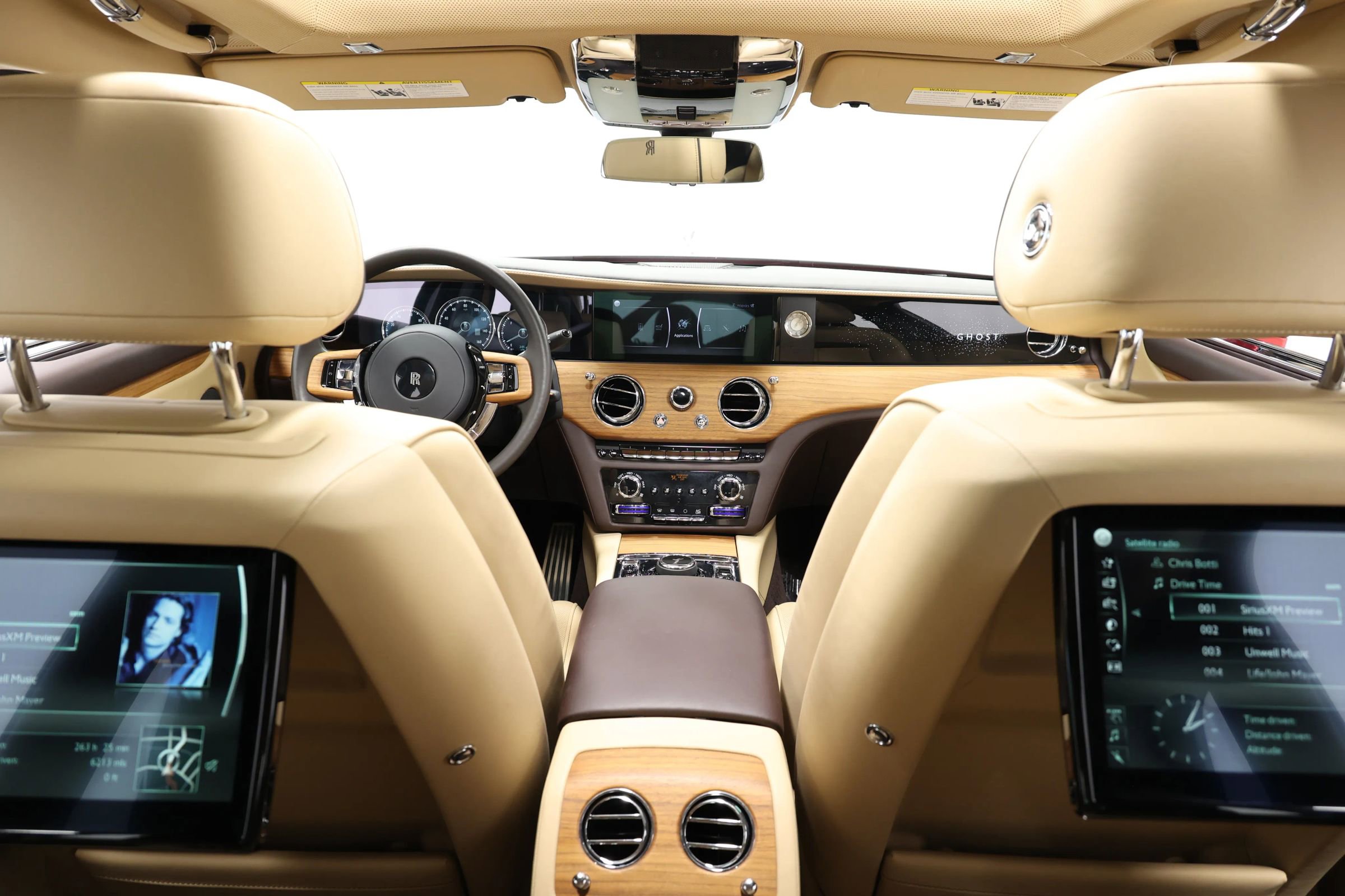 Used 2022 Rolls-Royce Ghost w/ Ghost Package AWD/4WD image 35