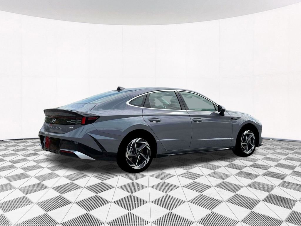 New 2026 Hyundai Sonata SEL AWD/4WD image 14