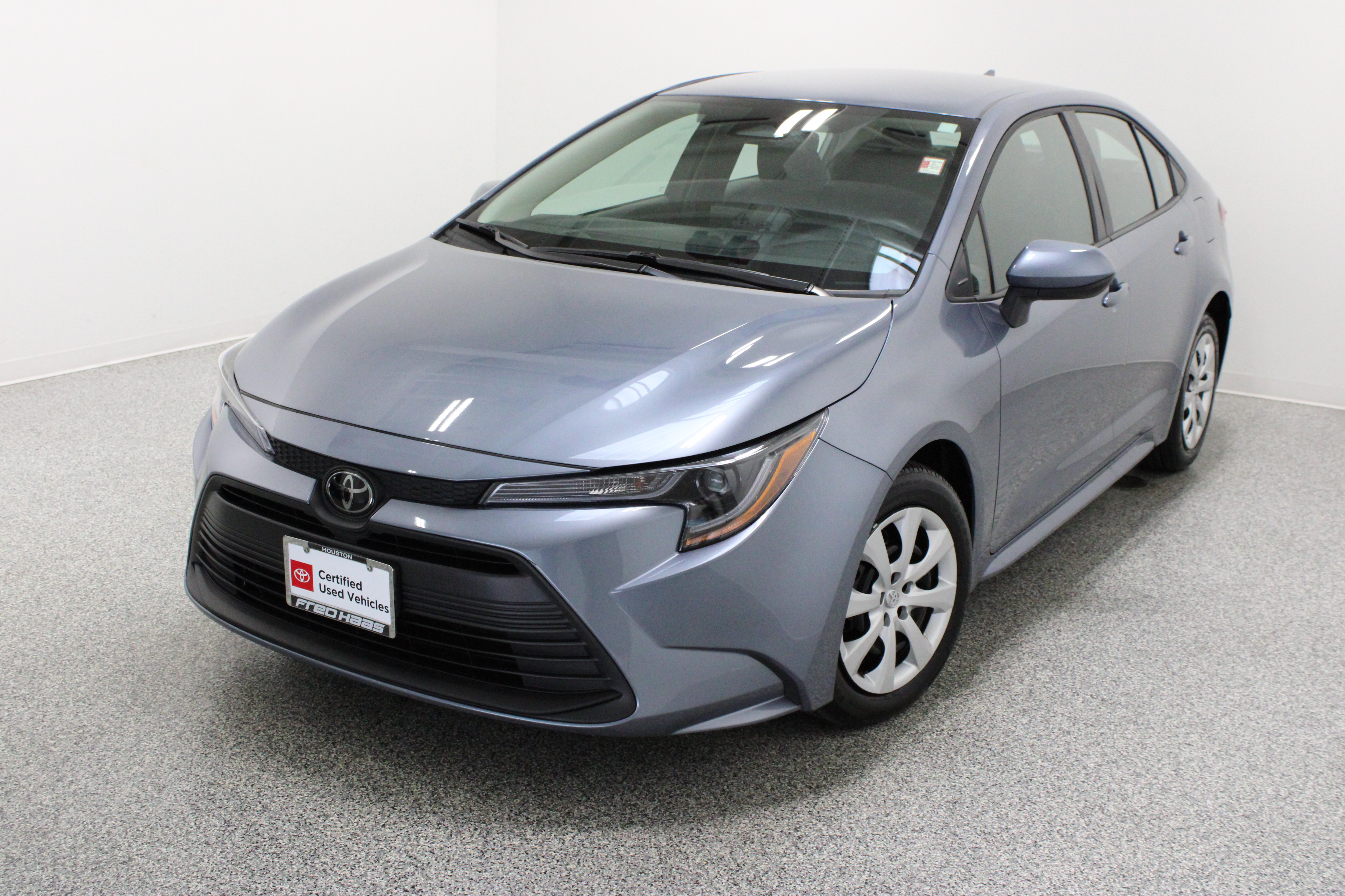 Certified 2026 Toyota Corolla LE FWD image 2