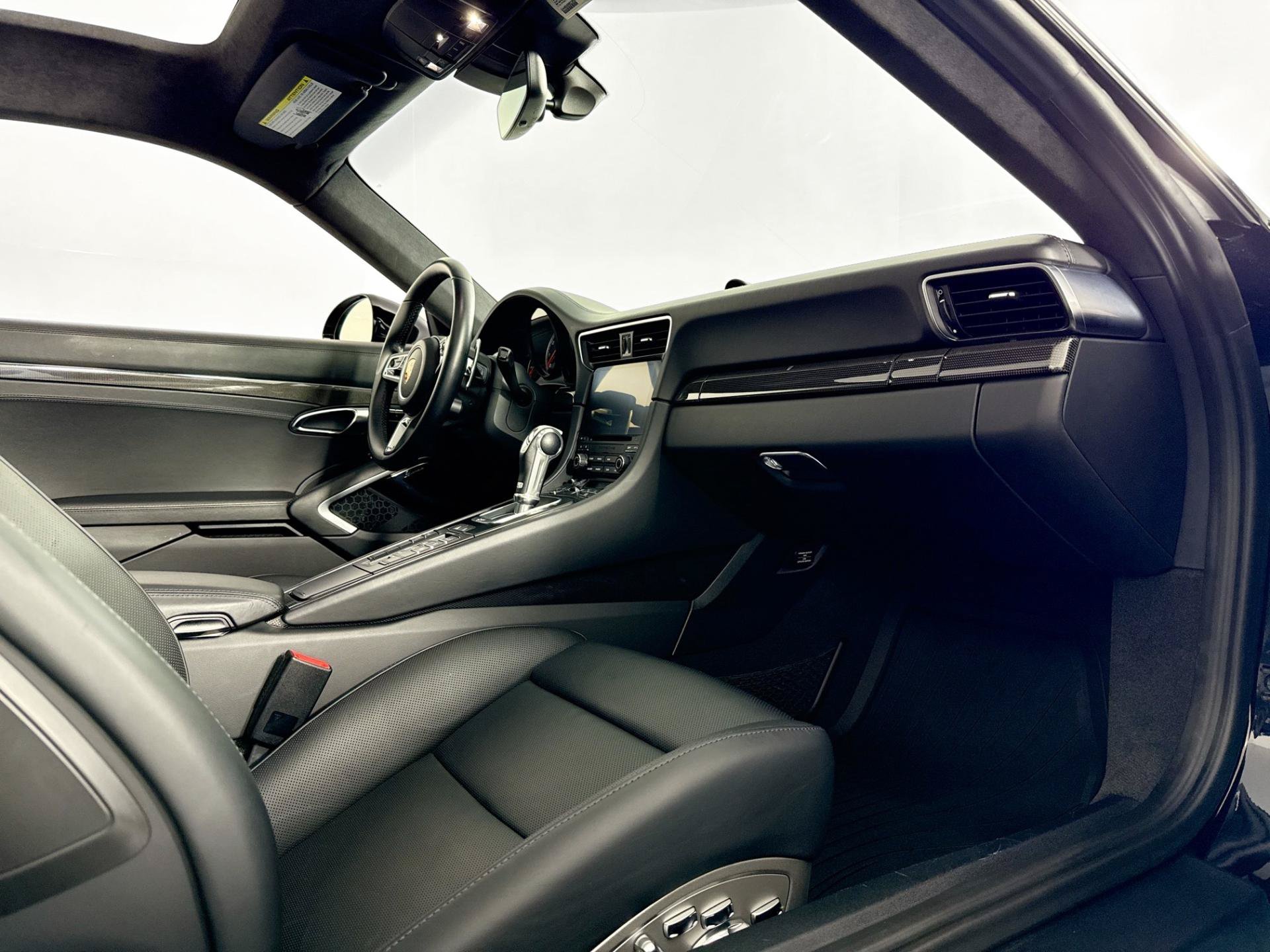 Used 2019 Porsche 911 Turbo S AWD/4WD image 31