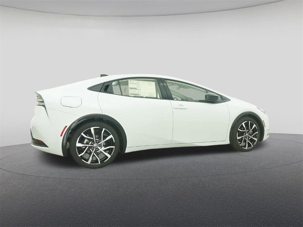 New 2026 Toyota Prius Plug-In Hybrid FWD image 26