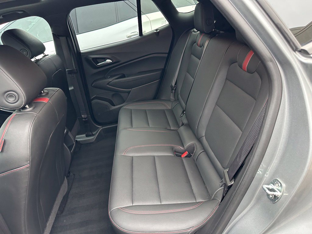 Certified 2024 Chevrolet Trax RS w/ Sunroof Package FWD image 22