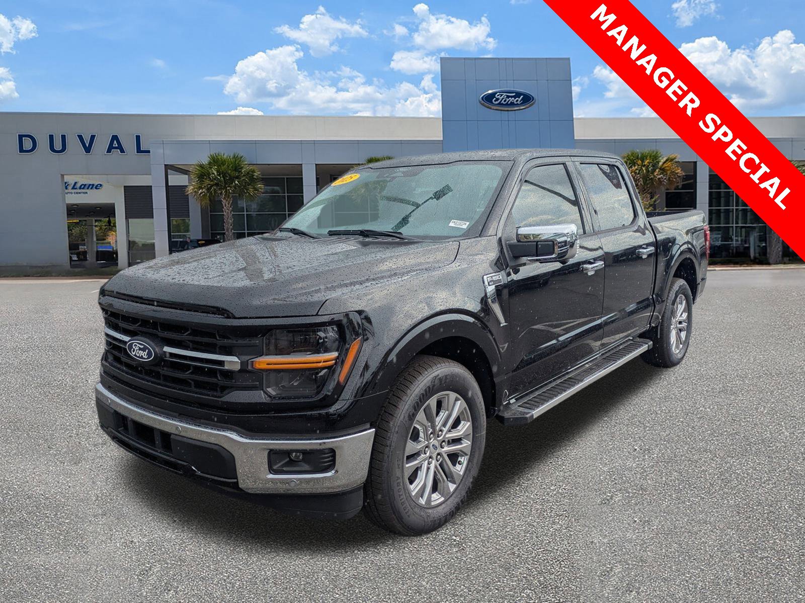 New 2025 Ford F150 XLT w/ Equipment Group 302A MID image 27