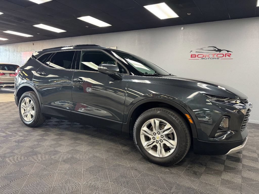 Used 2019 Chevrolet Blazer LT FWD image 2