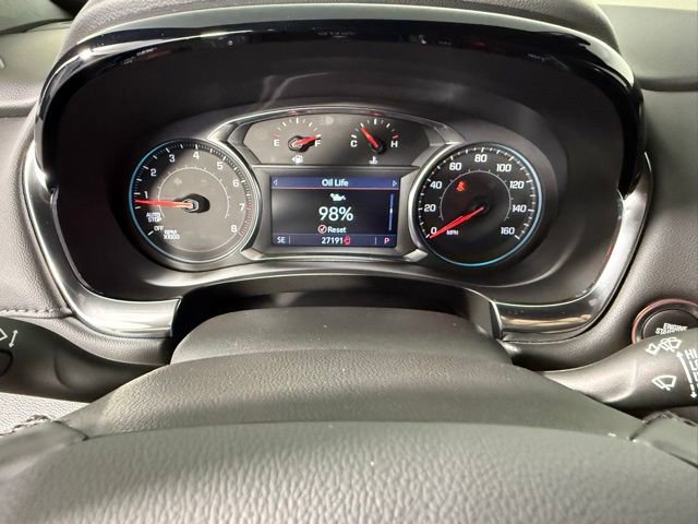 Used 2023 Chevrolet Traverse LT FWD image 19