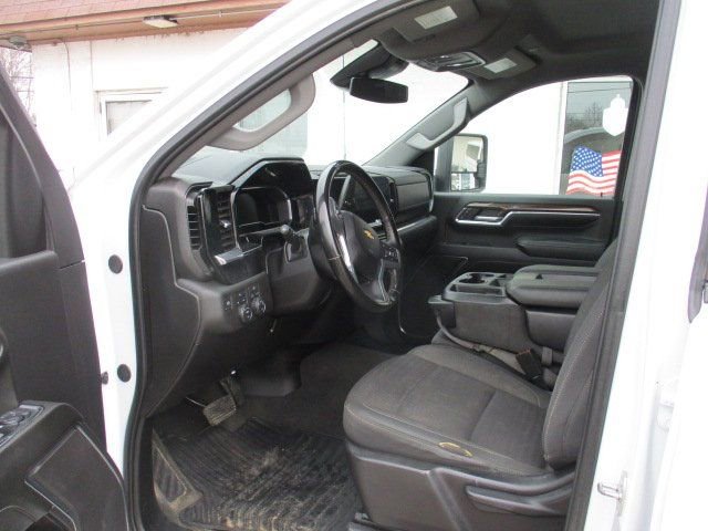 Used 2024 Chevrolet Silverado 3500 LT AWD/4WD image 12