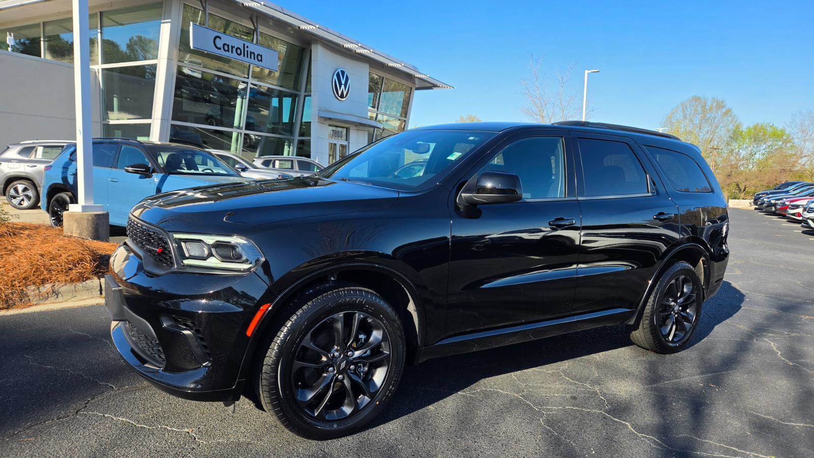 Used 2023 Dodge Durango GT image 1