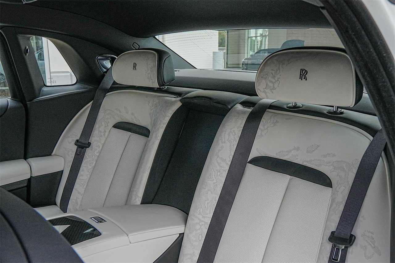 New 2025 Rolls-Royce Ghost Black Badge image 42