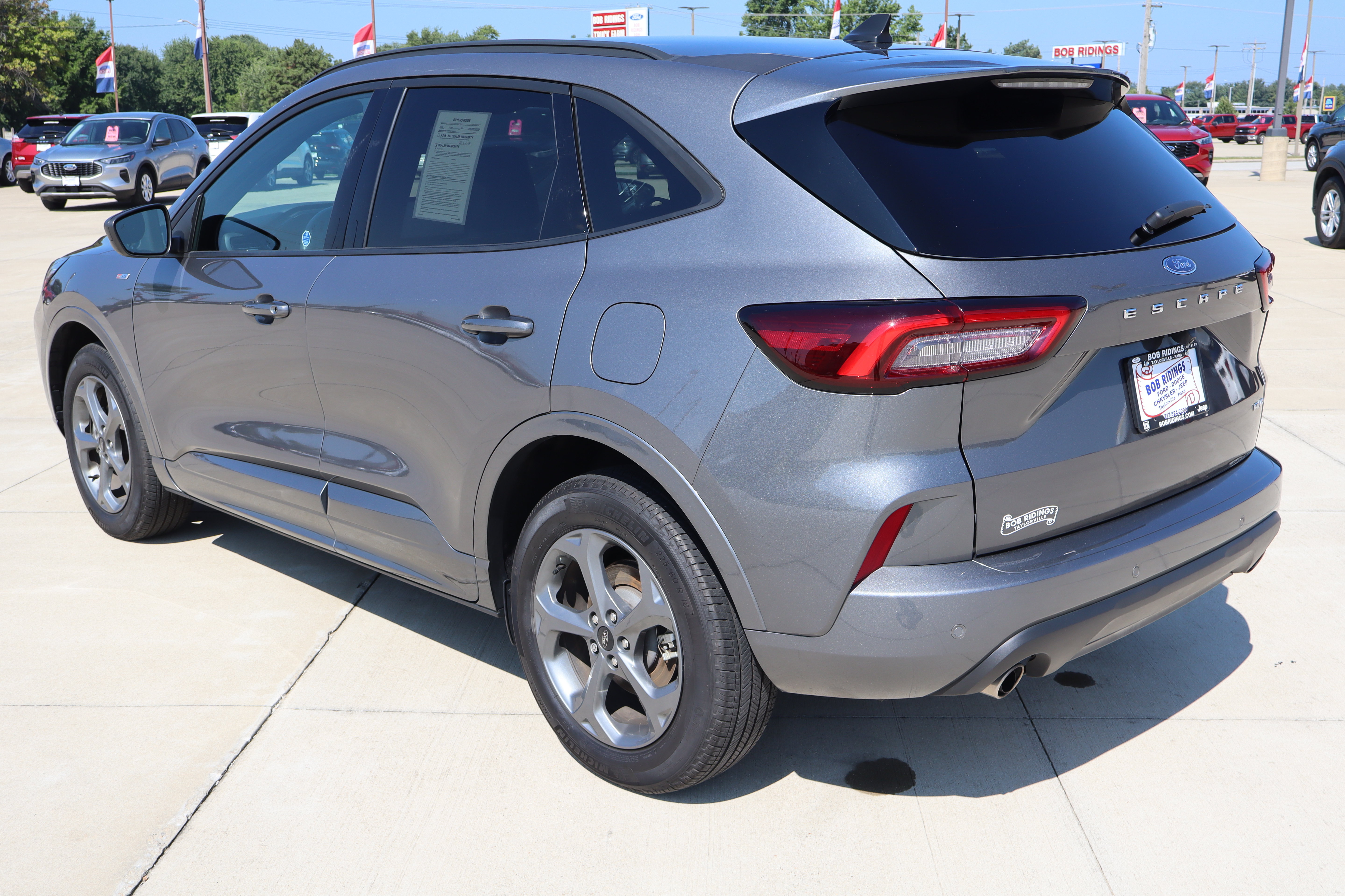 Used 2024 Ford Escape ST-Line w/ Tech Pack #1 AWD/4WD image 7