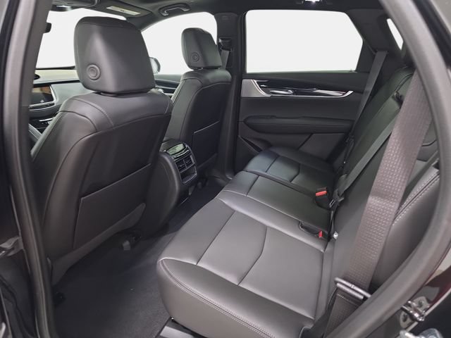 New 2026 Cadillac XT5 Premium Luxury w/ LPO, ONYX Package FWD image 10