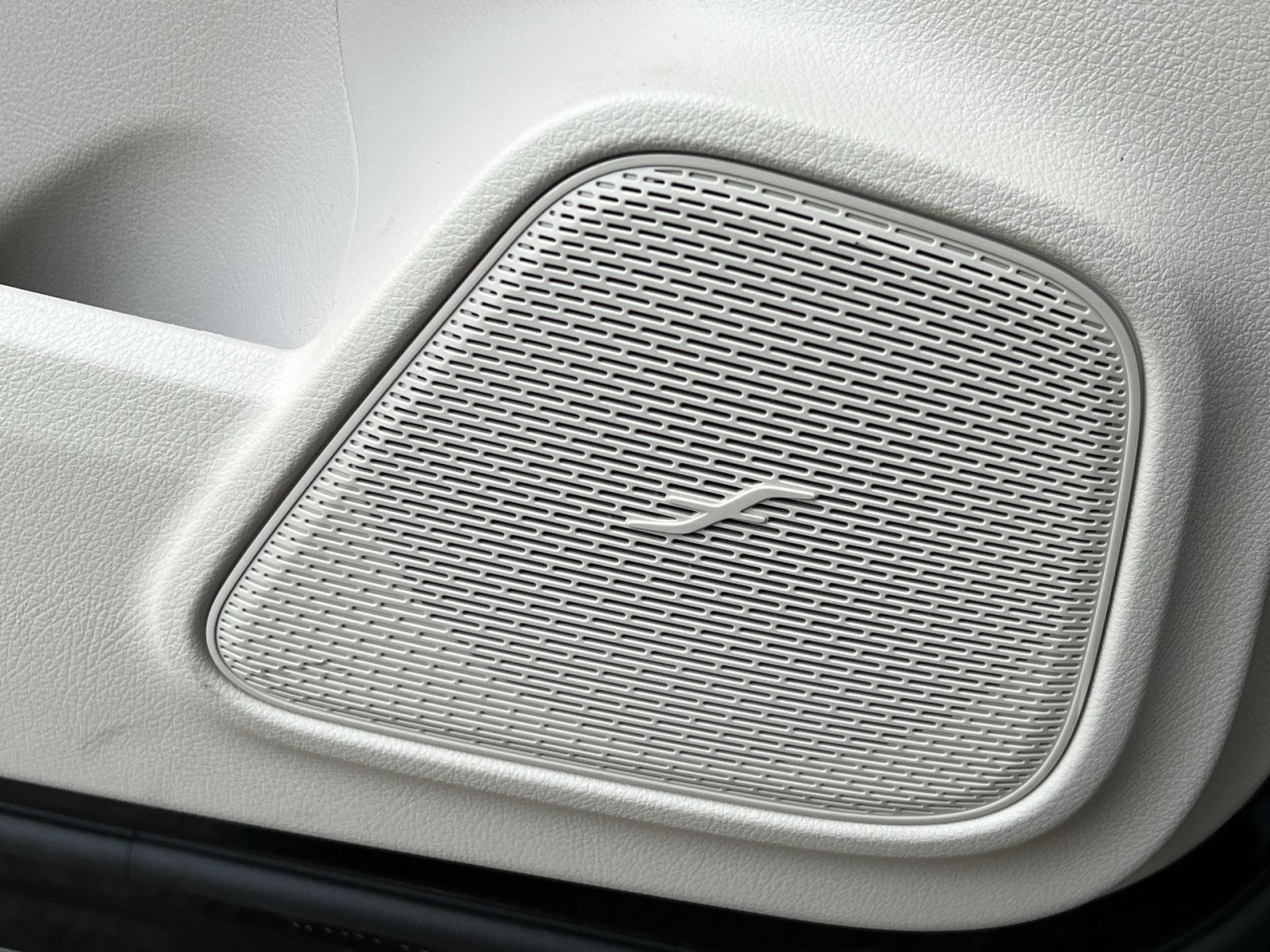 Certified 2026 Mercedes-Benz GLB 250 4MATIC image 34