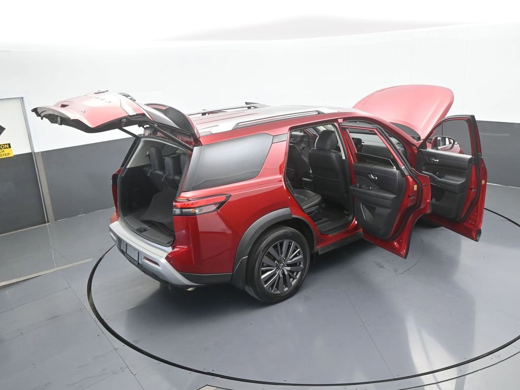 Used 2024 Nissan Pathfinder SL w/ SL Premium Package image 82