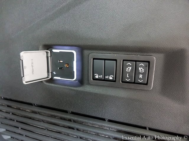 Used 2026 GMC Yukon Elevation image 25