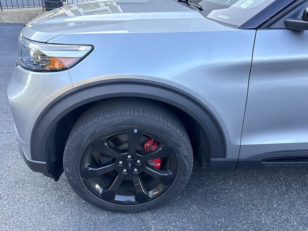 Used 2023 Ford Explorer ST w/ Equipment Group 401A AWD/4WD image 9