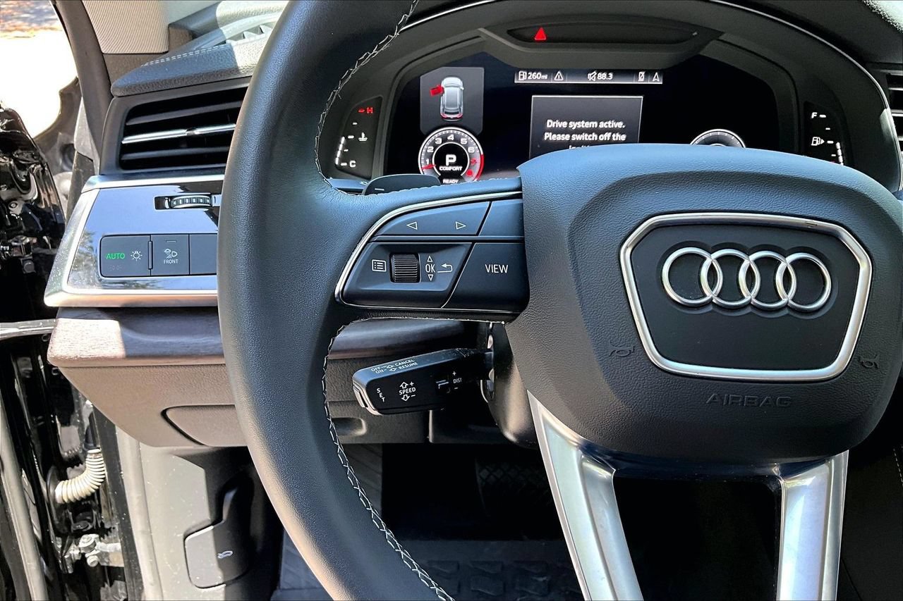 Used 2023 Audi Q8 Premium Plus AWD/4WD image 10