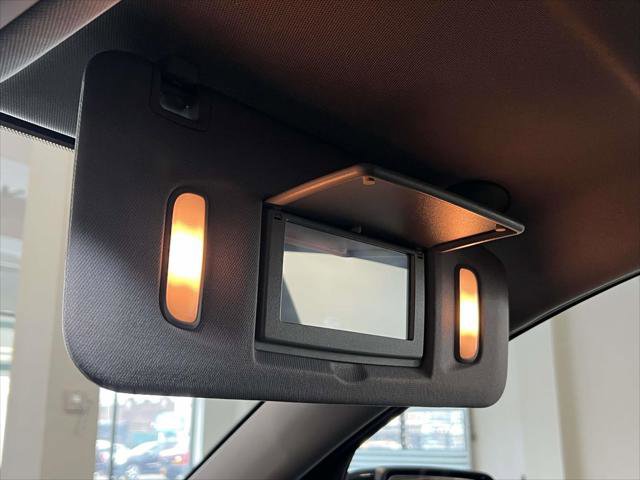 Certified 2022 GMC Acadia SLT w/ Technology Package image 37