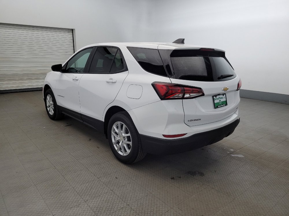 Used 2024 Chevrolet Equinox LS w/ LS Convenience Package image 5