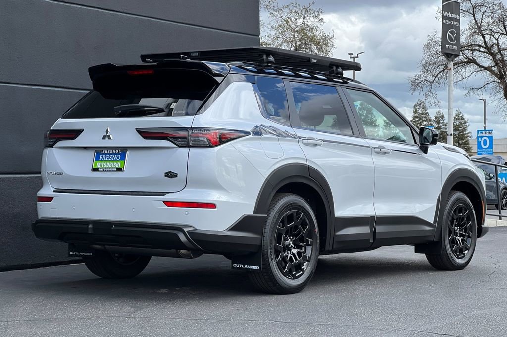 New 2026 Mitsubishi Outlander AWD image 5