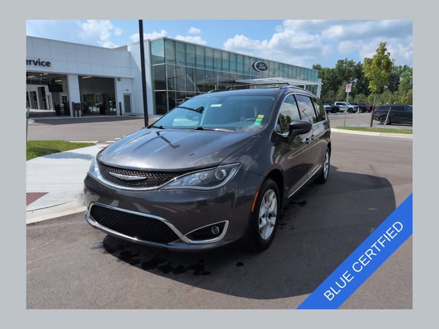 Used 2018 Chrysler Pacifica Touring-L Plus w/ Tire & Wheel Group