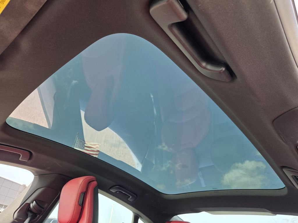 Used 2020 Porsche Taycan 4S image 17