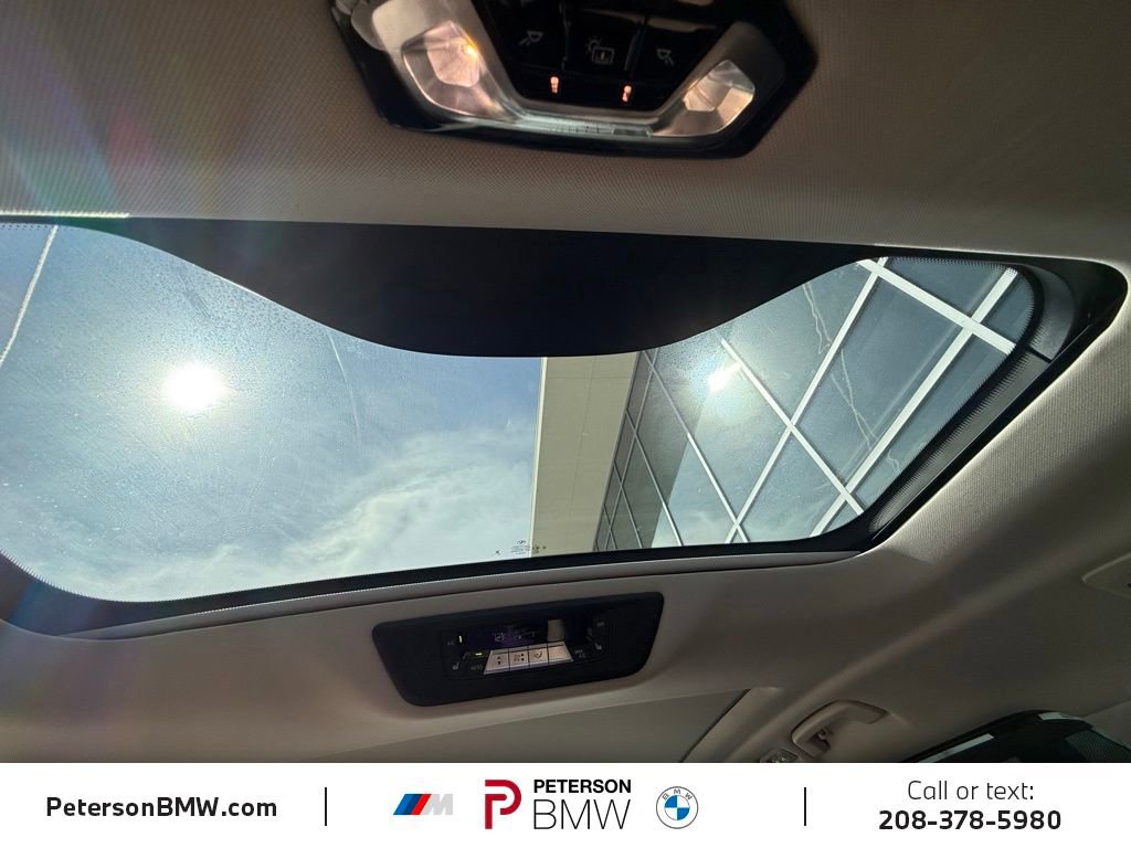 Used 2024 BMW X7 xDrive40i image 25