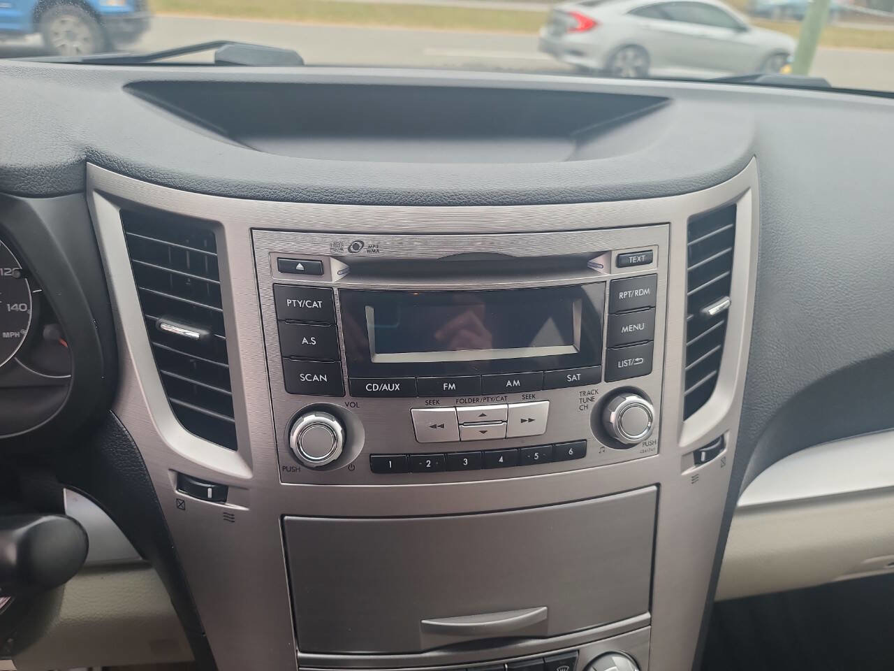 Used 2013 Subaru Outback 2.5i Premium image 16