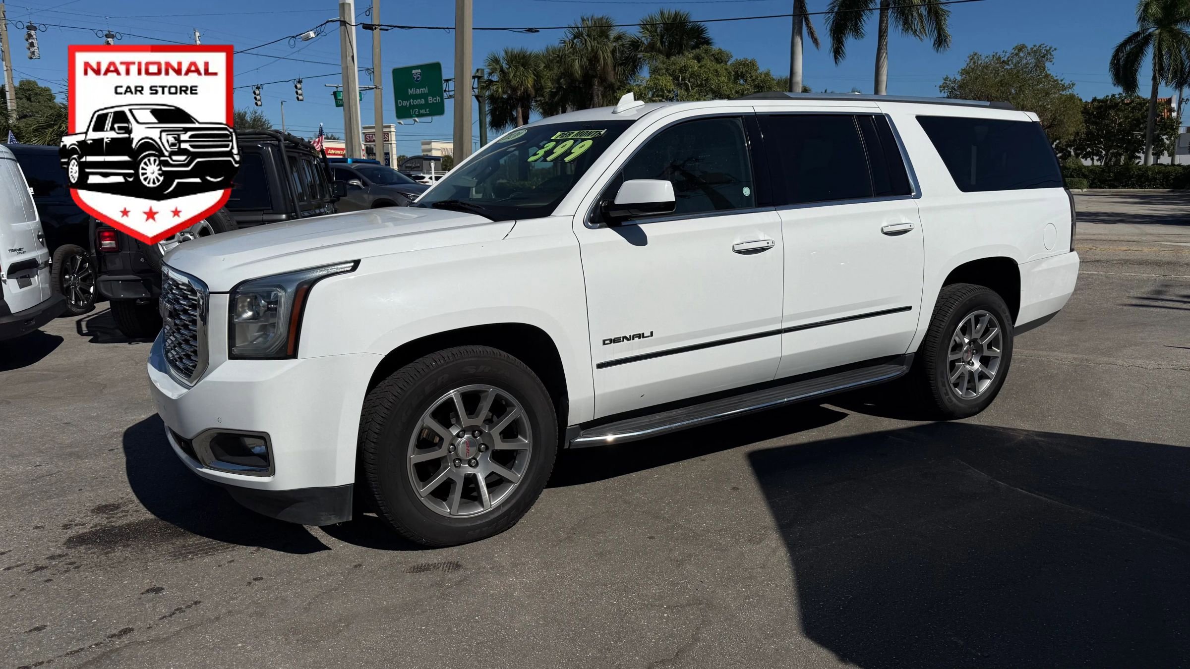 Used 2020 GMC Yukon XL Denali image 1