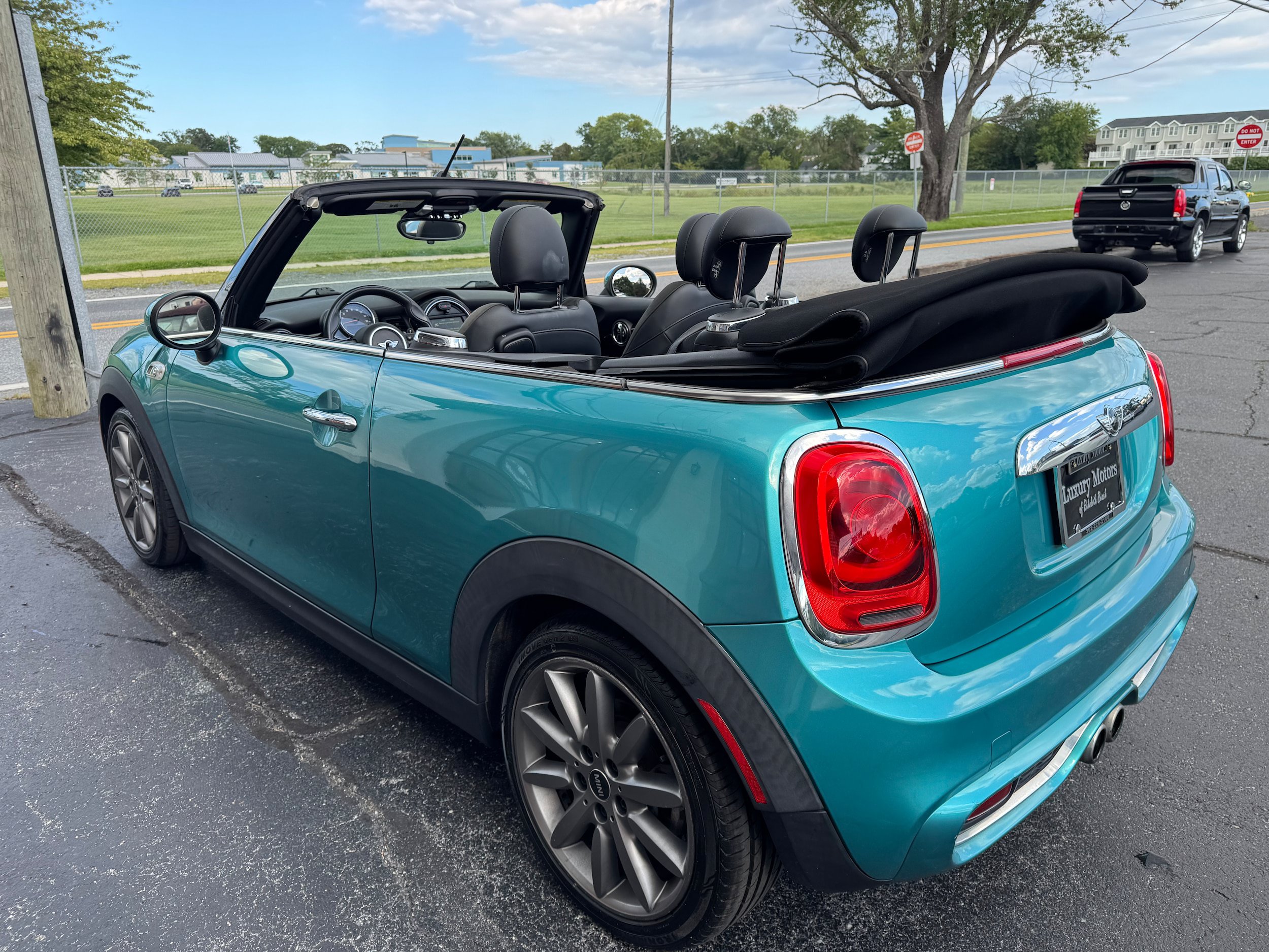 Used 2016 MINI Cooper S FWD image 4