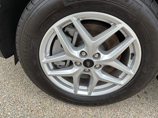 Certified 2024 Ford Edge SEL w/ Convenience Package AWD/4WD image 9