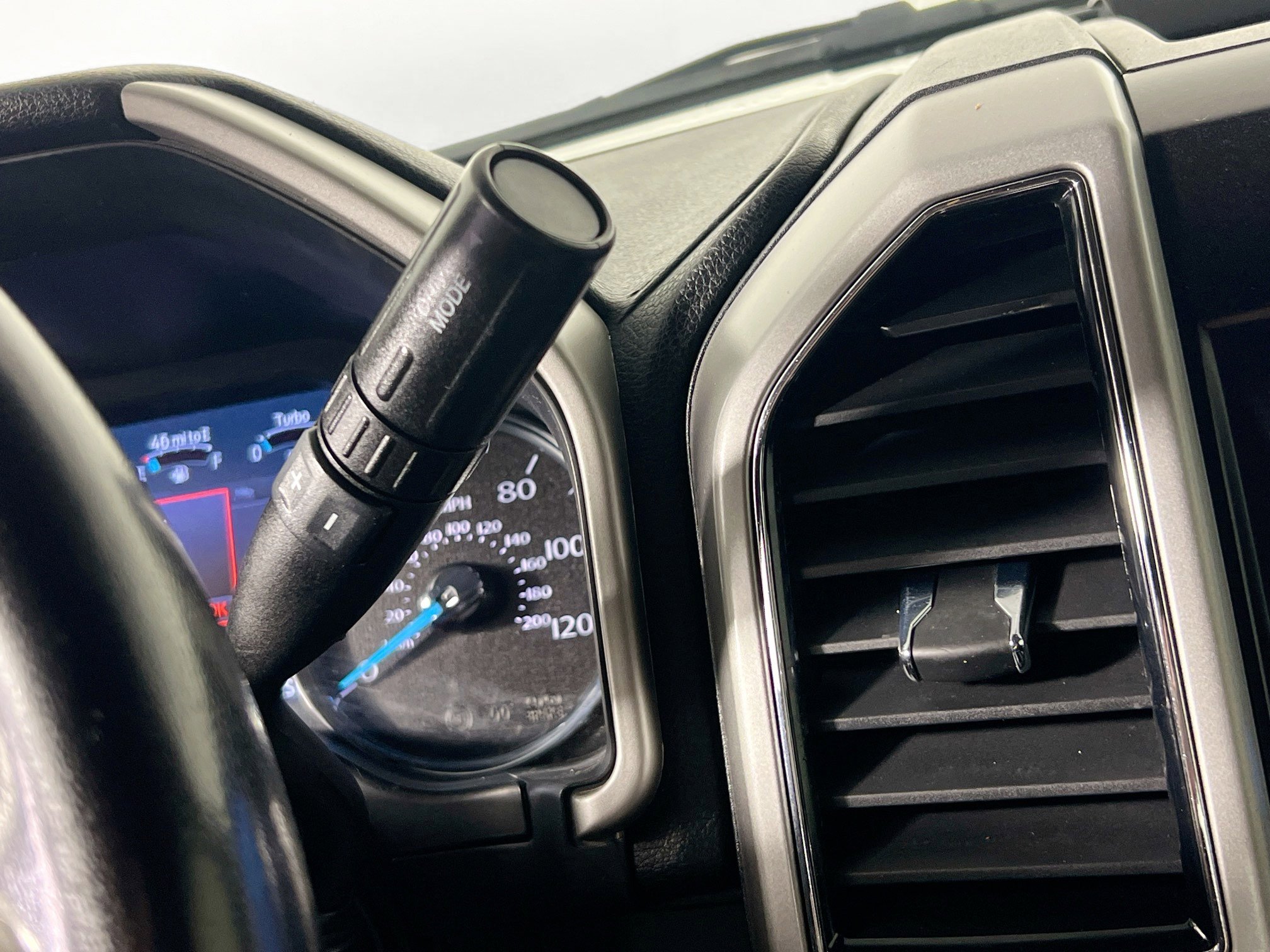 Used 2021 Ford F250 Lariat AWD/4WD image 24