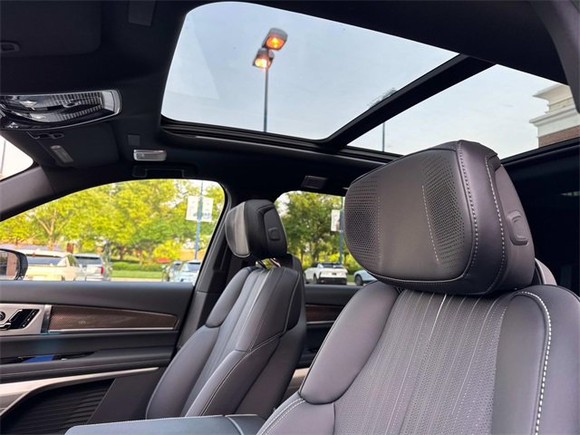 New 2026 Cadillac Vistiq Sport image 20