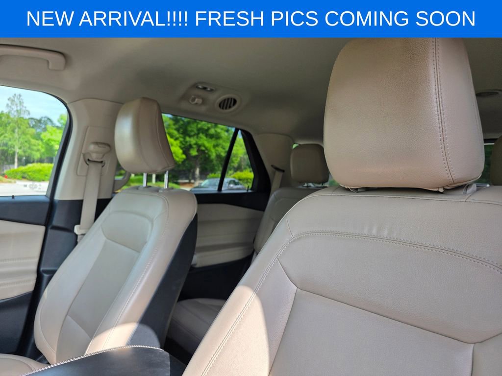 Used 2020 Ford Explorer XLT w/ Equipment Group 202A RWD image 9