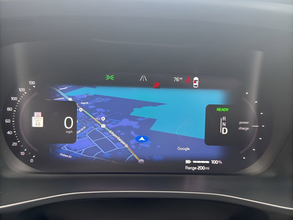 Used 2023 Volvo XC40 Recharge Ultimate image 33