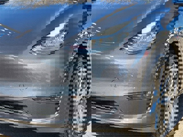 Used 2021 Tesla Model Y Long Range image 5