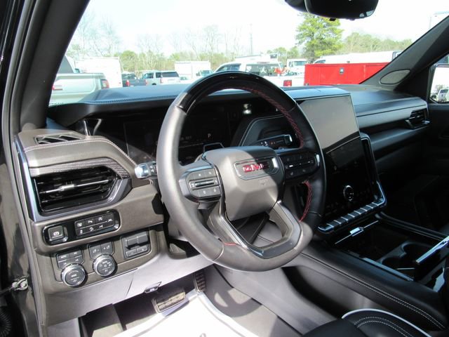 Used 2025 GMC Yukon XL AT4 Ultimate image 13