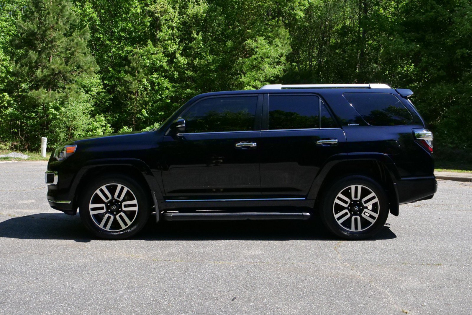 Used 2023 Toyota 4Runner Limited AWD/4WD image 45
