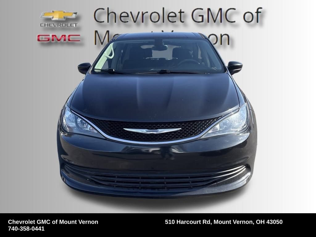 Used 2017 Chrysler Pacifica Touring image 8