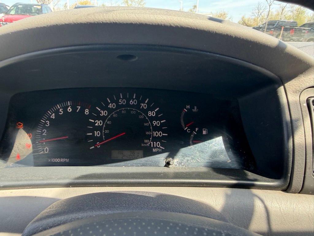 Used 2005 Toyota Corolla LE w/ Audio Value Pkg FWD image 27