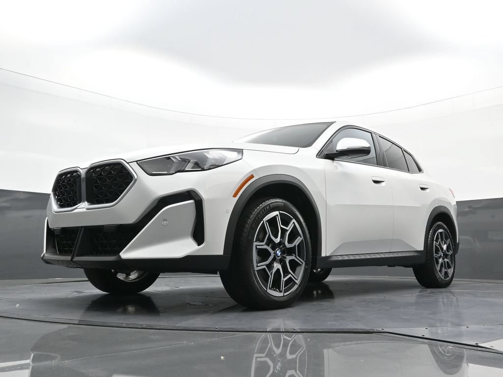 New 2026 BMW X2 xDrive28i w/ Technology Package AWD/4WD image 24