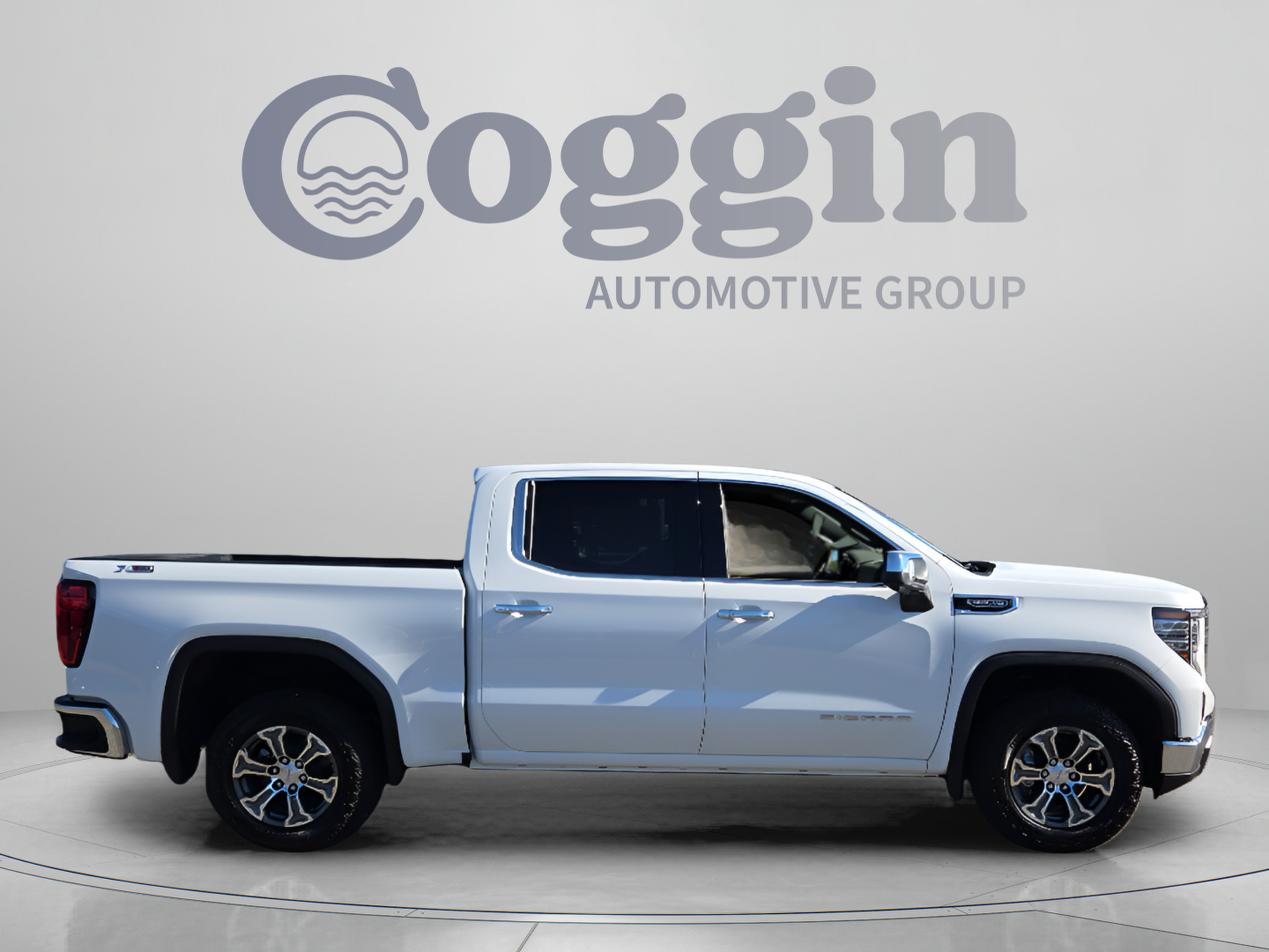 New 2026 GMC Sierra 1500 SLT w/ X31 Off-Road Package AWD/4WD image 6