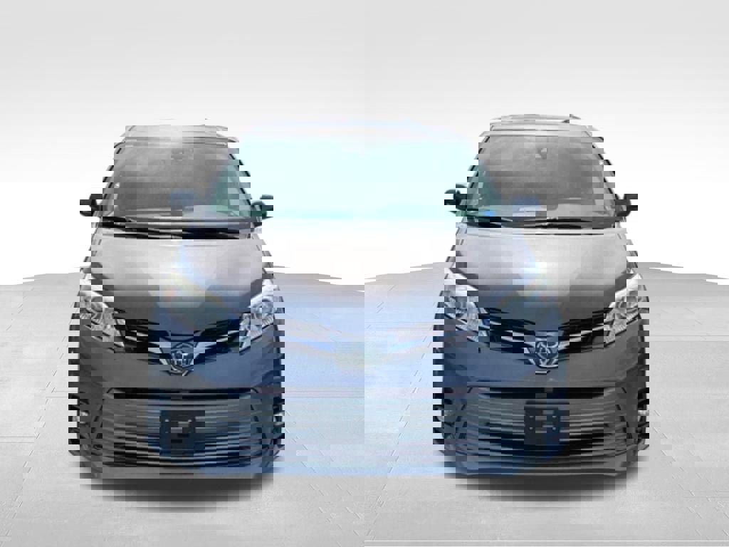 Used 2019 Toyota Sienna XLE FWD image 10