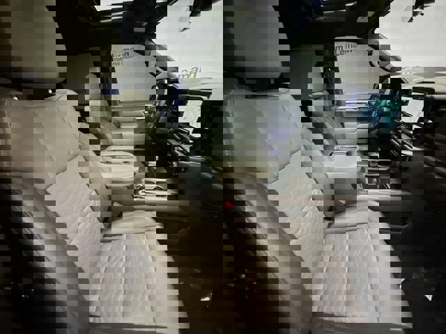 Used 2022 Chevrolet Silverado 1500 ZR2 w/ Technology Package image 33