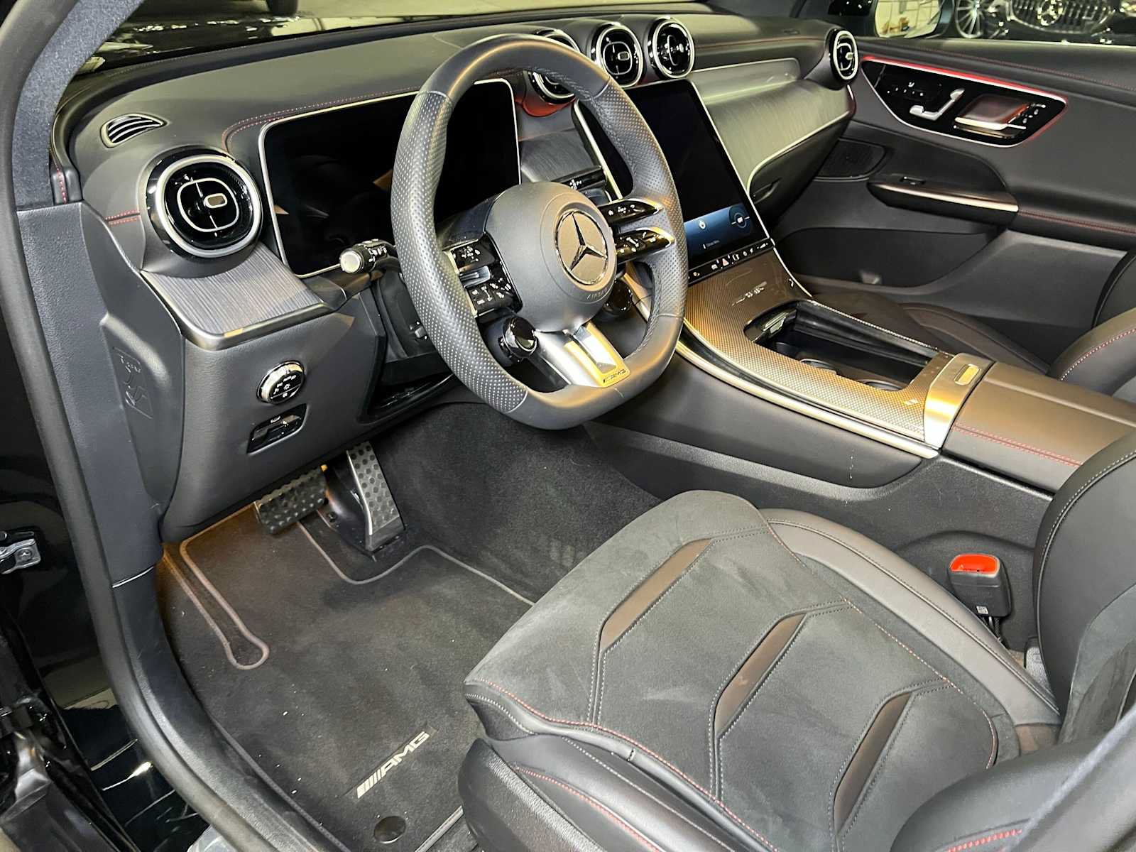 Used 2026 Mercedes-Benz GLC 43 AMG 4MATIC image 26