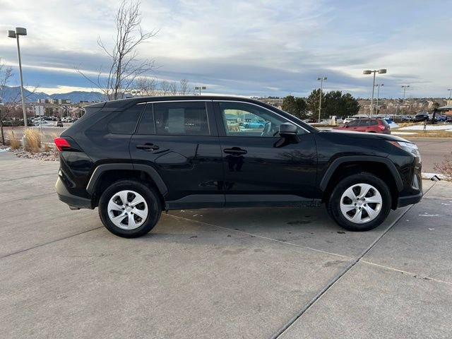 Used 2024 Toyota RAV4 LE image 9