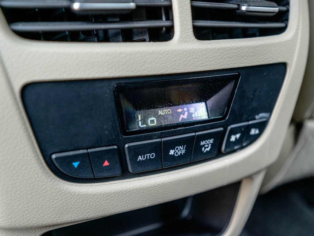 Used 2015 Acura MDX w/ Technology Package AWD/4WD image 39