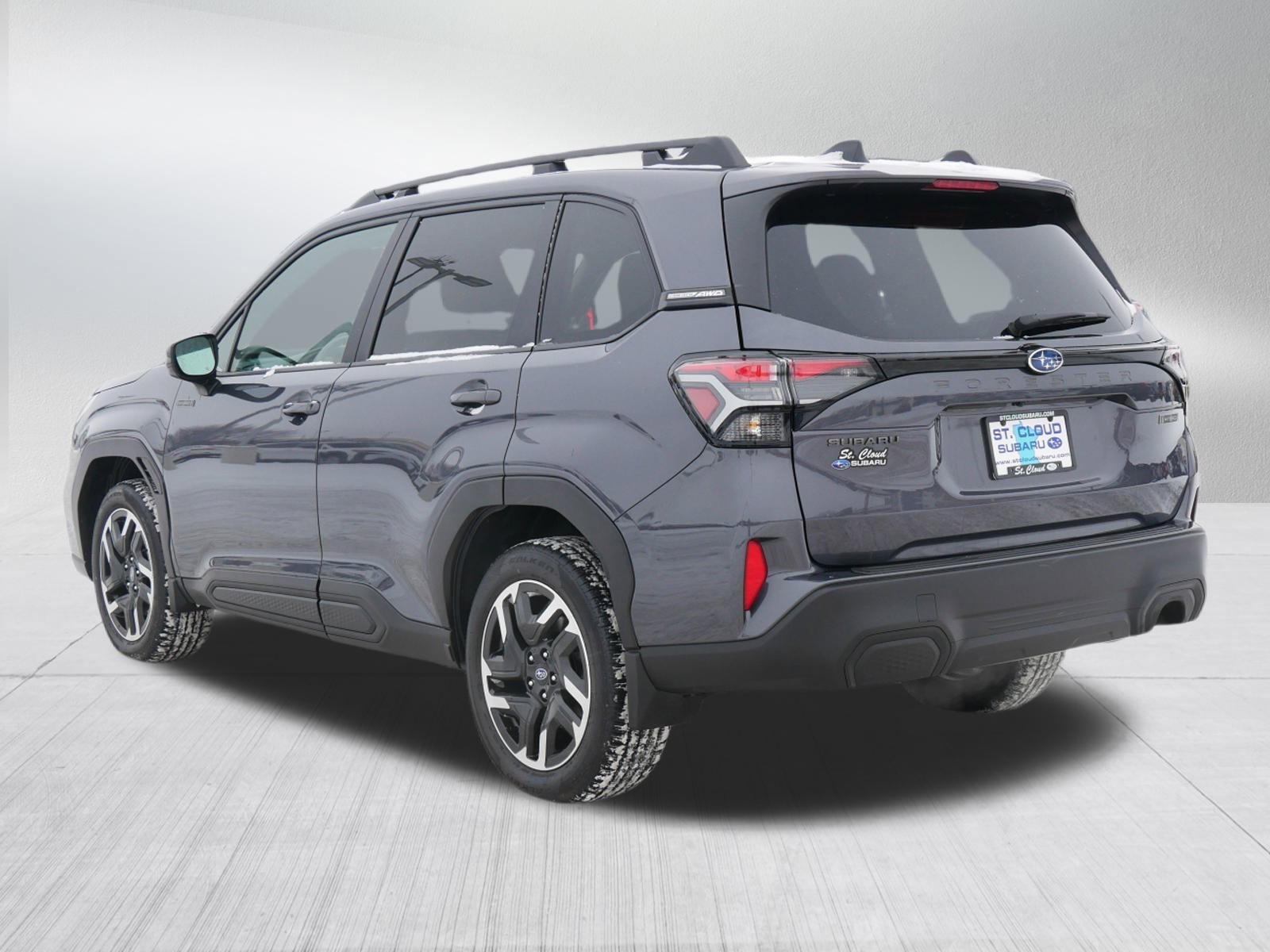 Certified 2025 Subaru Forester Premium w/ Protection Package (1PH) image 5