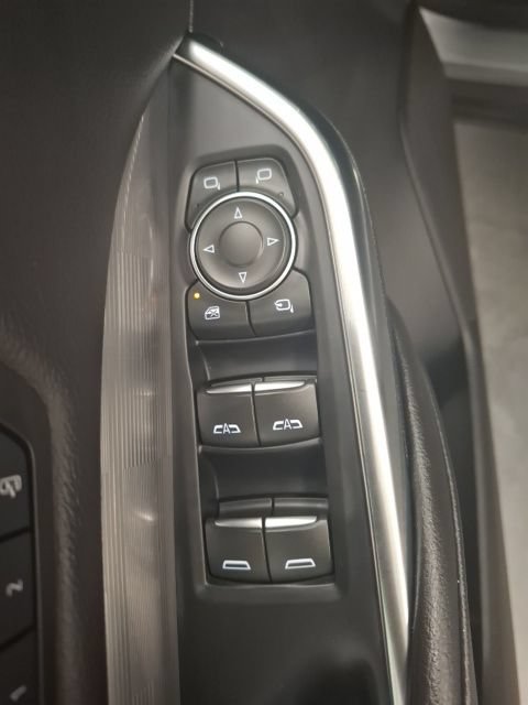 Used 2025 Cadillac XT4 Premium Luxury AWD/4WD image 17
