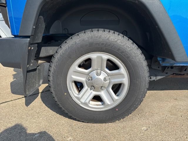 Used 2015 Jeep Wrangler Sport AWD/4WD image 9