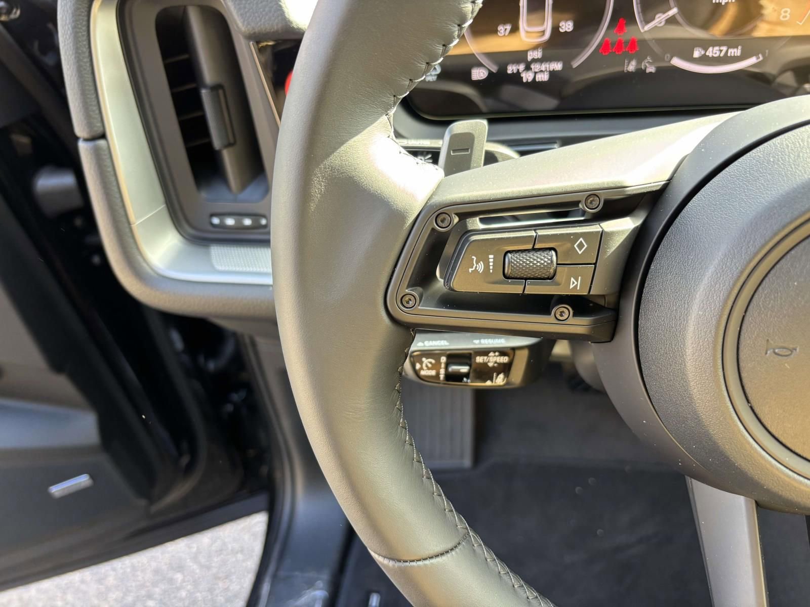 New 2026 Porsche Cayenne Coupe image 28